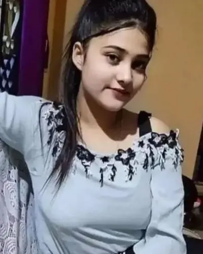 Baruni Escort